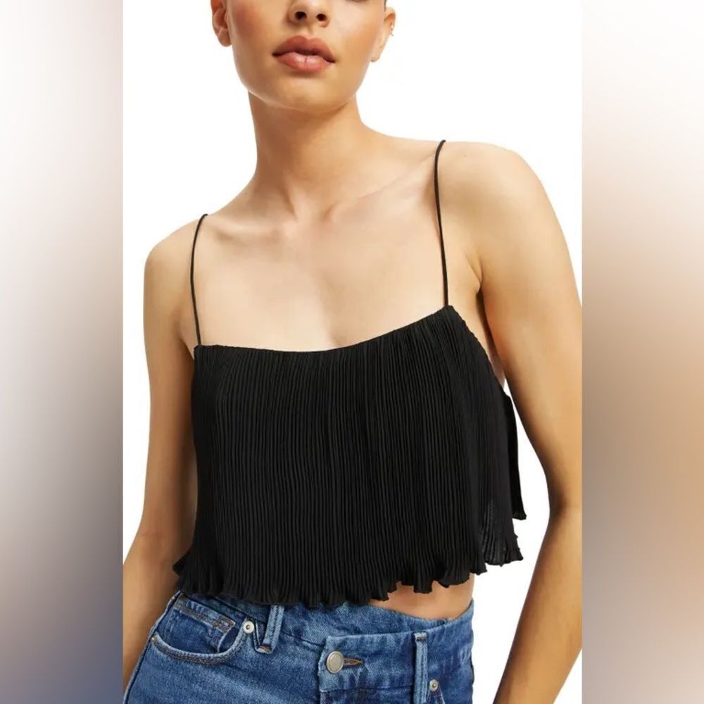 Good American Plissé Crop Top In White